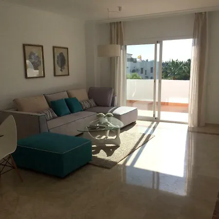 Apartment Penthouse De Lunymar *